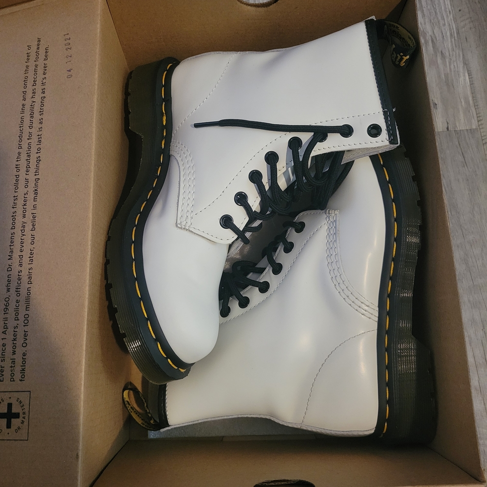 White Leather Lace-Up Boots
